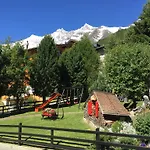 Etoile & Alpenperle Residences 3*