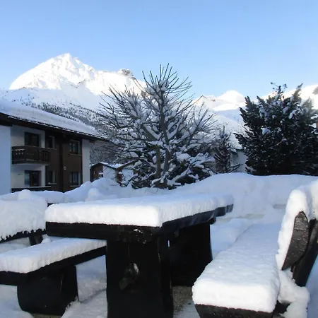 Hotel Etoile & Alpenperle Residences Saas-Fee