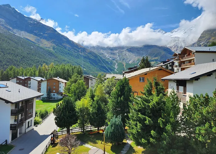 Etoile & Alpenperle Residences